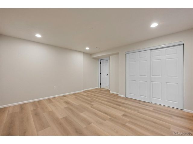 7837 Aravon Ct, Lone Tree, CO 80124