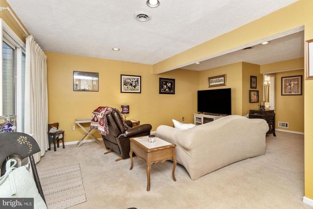 8285 BERRYFIELD DR, Baltimore, MD 21236