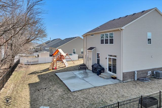 14860 W Carver Crossing, Manhattan, IL 60442