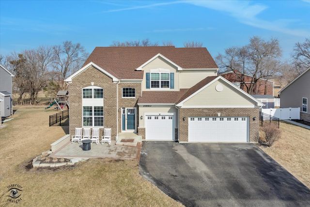 14860 W Carver Crossing, Manhattan, IL 60442