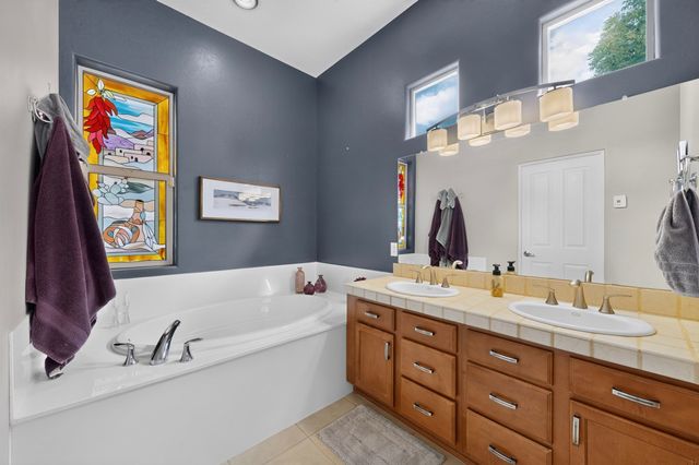 2 Blue Hill, Santa Fe, NM 87508