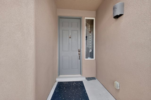 2 Blue Hill, Santa Fe, NM 87508