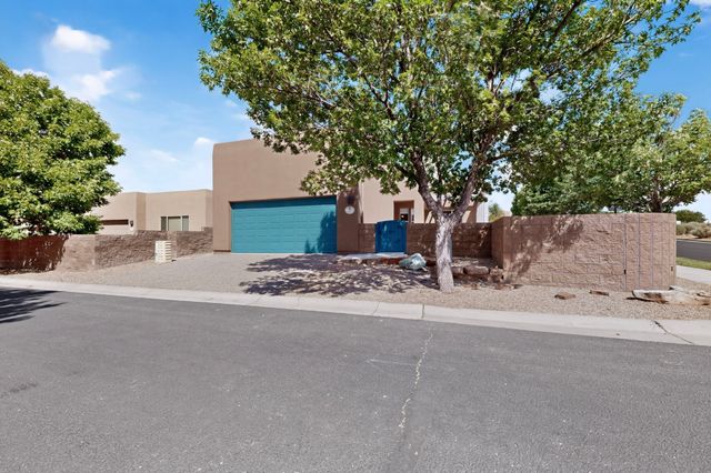 2 Blue Hill, Santa Fe, NM 87508