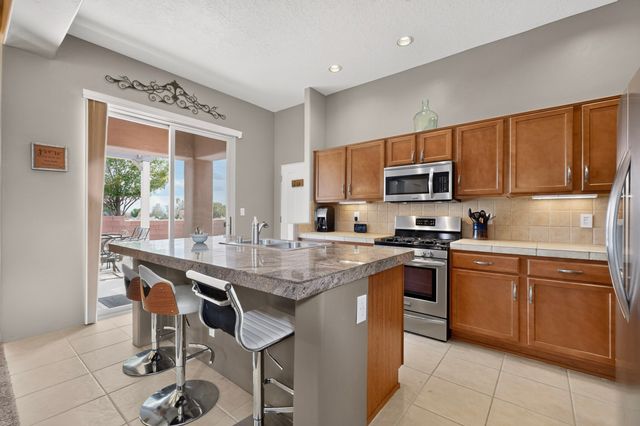 2 Blue Hill, Santa Fe, NM 87508