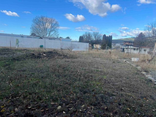 18316 E BRIDGEPORT Ave, Otis Orchards, WA 99216