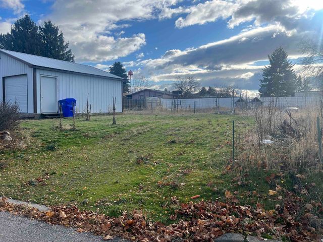 18316 E BRIDGEPORT Ave, Otis Orchards, WA 99216