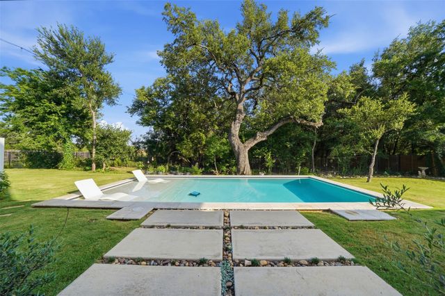 141 Blessing Ranch Estates DR, Liberty Hill, TX 78642