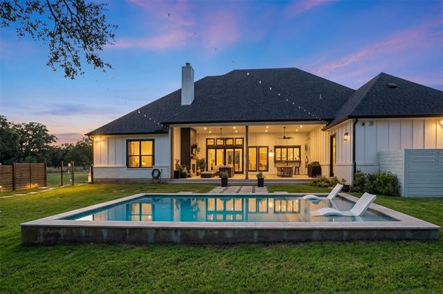 141 Blessing Ranch Estates DR, Liberty Hill, TX 78642