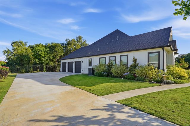141 Blessing Ranch Estates DR, Liberty Hill, TX 78642