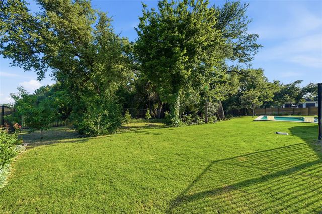 141 Blessing Ranch Estates DR, Liberty Hill, TX 78642
