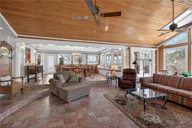 10003 Lakeview Parkway, Villa Rica, GA 30180