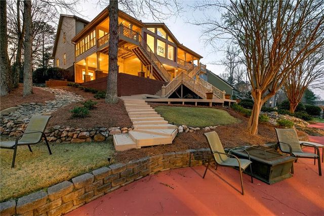 10003 Lakeview Parkway, Villa Rica, GA 30180