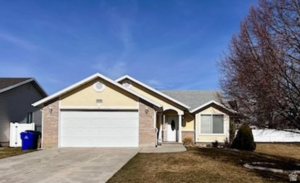 2138 W CRAIG LN, Syracuse, UT 84075