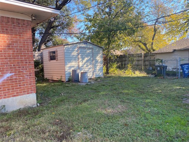 2932 Bay Oaks Drive, Dallas, TX 75229