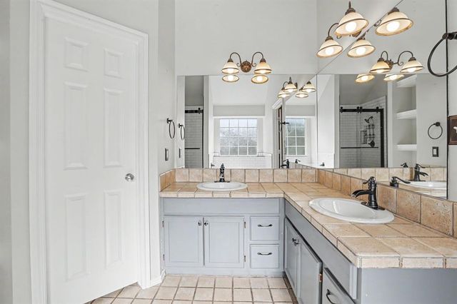 1832 Camden Way, Edmond, OK 73013