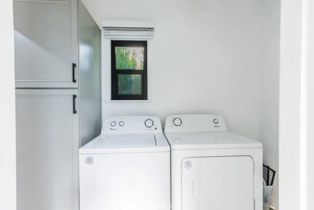 130 S Harper, Los Angeles, CA 90048