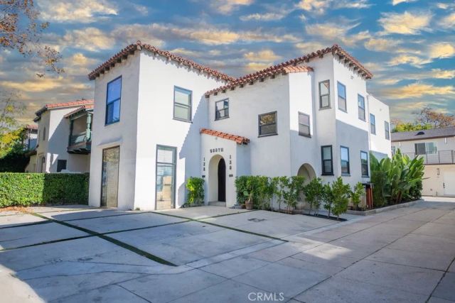130 S Harper, Los Angeles, CA 90048