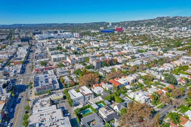 130 S Harper, Los Angeles, CA 90048