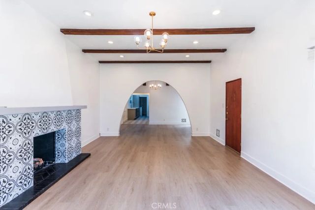 130 S Harper, Los Angeles, CA 90048