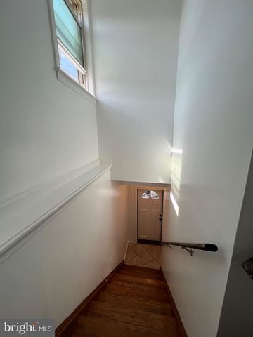 1102 3RD ST, Essington, PA 19029