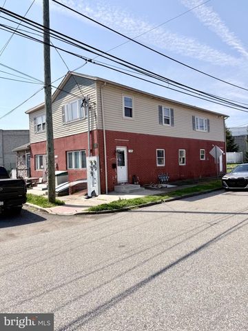 1102 3RD ST, Essington, PA 19029