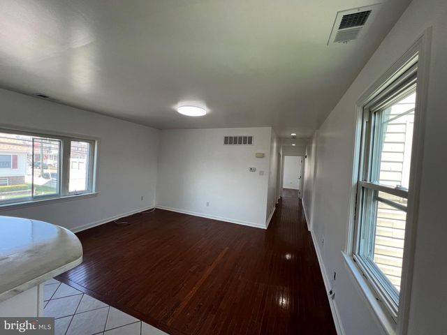1102 3RD ST, Essington, PA 19029