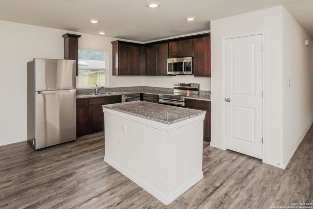 1331 Hidalgo, Seguin, TX 78155