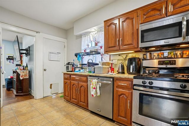 228 Totowa Road, Totowa, NJ 07512