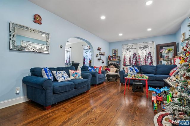 228 Totowa Road, Totowa, NJ 07512