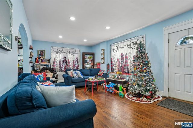 228 Totowa Road, Totowa, NJ 07512
