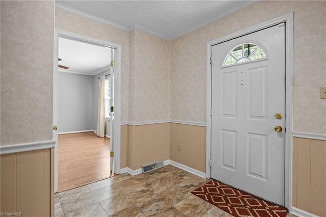 105 Quakerwood Drive, Archdale, NC 27263
