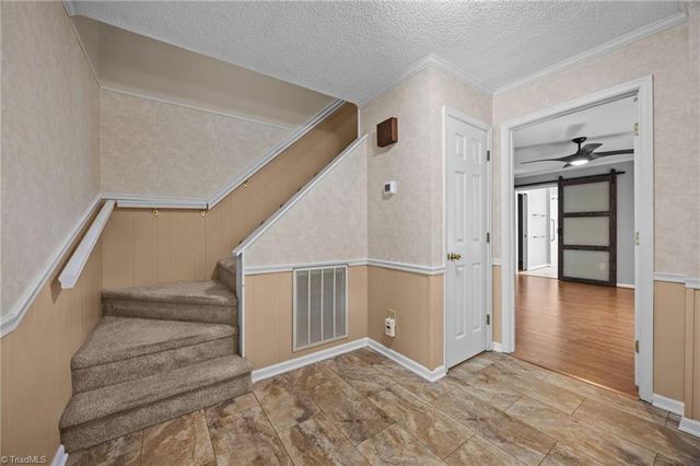 105 Quakerwood Drive, Archdale, NC 27263