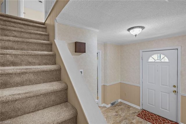 105 Quakerwood Drive, Archdale, NC 27263