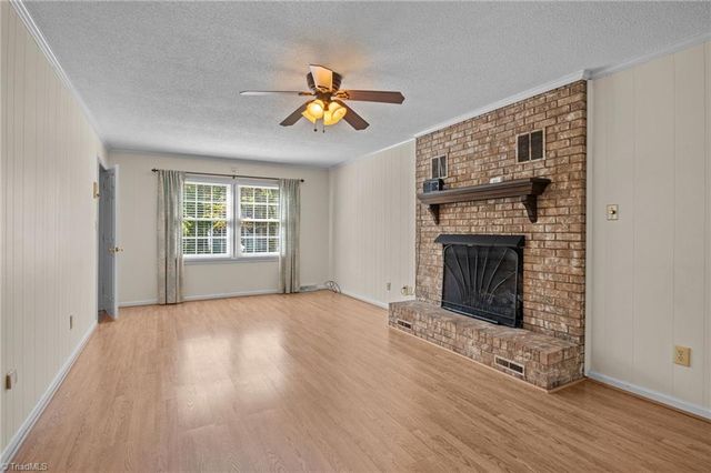 105 Quakerwood Drive, Archdale, NC 27263