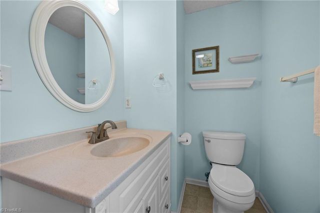 105 Quakerwood Drive, Archdale, NC 27263