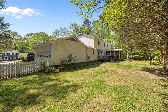 105 Quakerwood Drive, Archdale, NC 27263