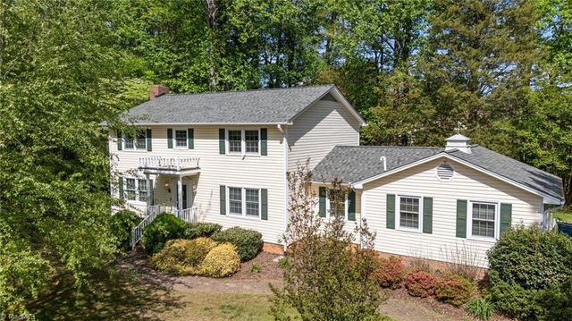 105 Quakerwood Drive, Archdale, NC 27263