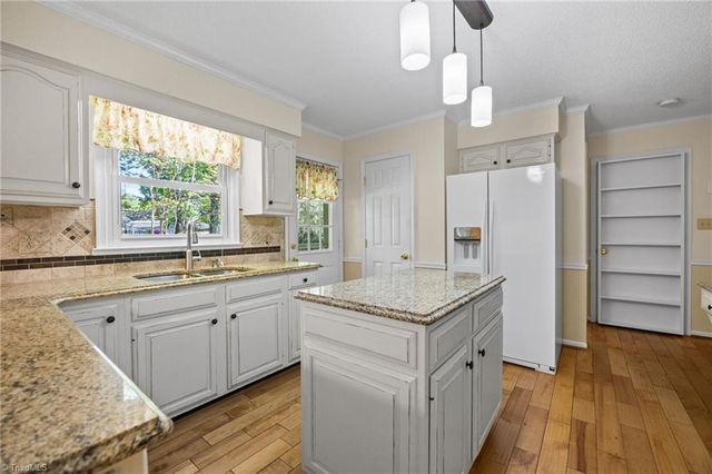 105 Quakerwood Drive, Archdale, NC 27263