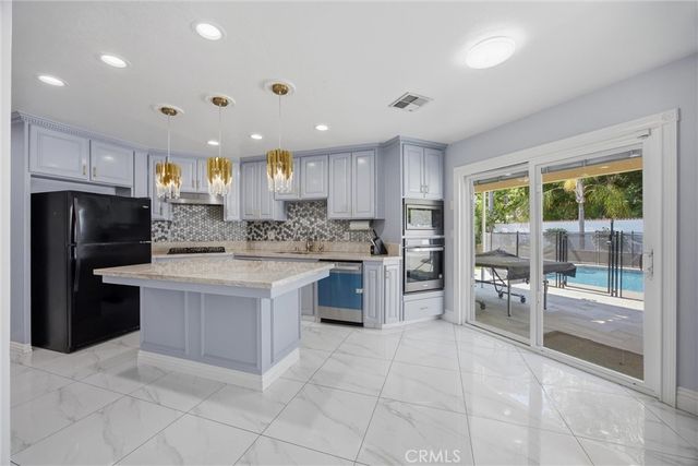 10721 Loughton, Bakersfield, CA 93311