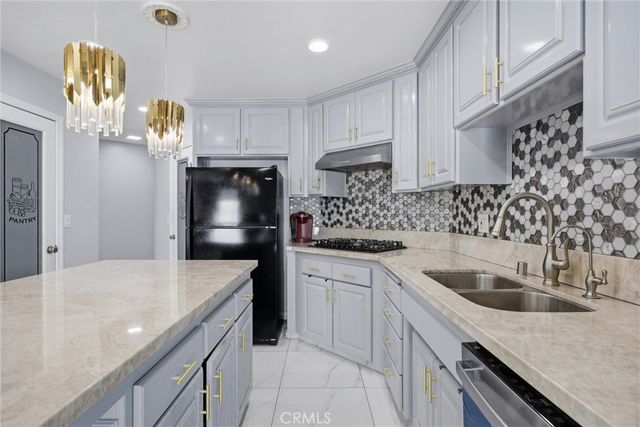 10721 Loughton, Bakersfield, CA 93311