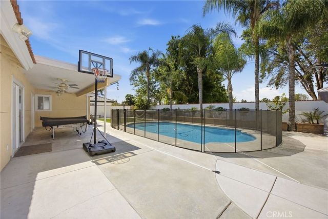 10721 Loughton, Bakersfield, CA 93311