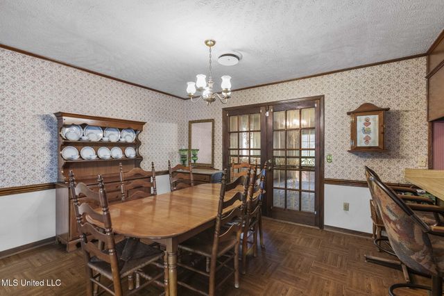 220 Beechcrest Drive, Jackson, MS 39211