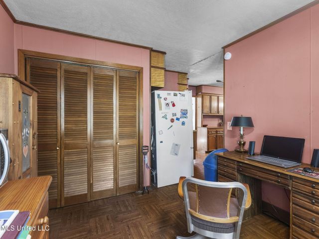 220 Beechcrest Drive, Jackson, MS 39211