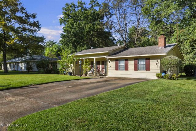 220 Beechcrest Drive, Jackson, MS 39211