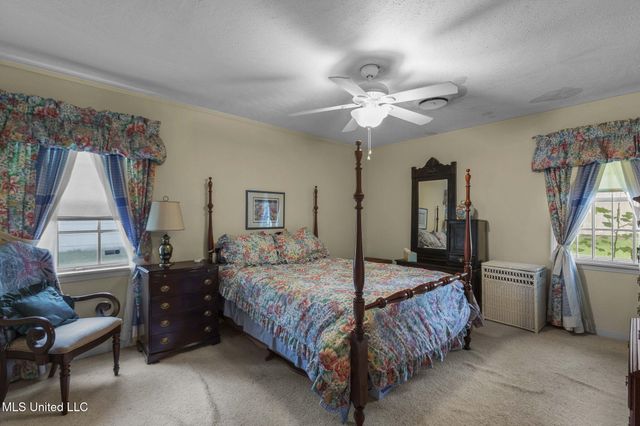 220 Beechcrest Drive, Jackson, MS 39211