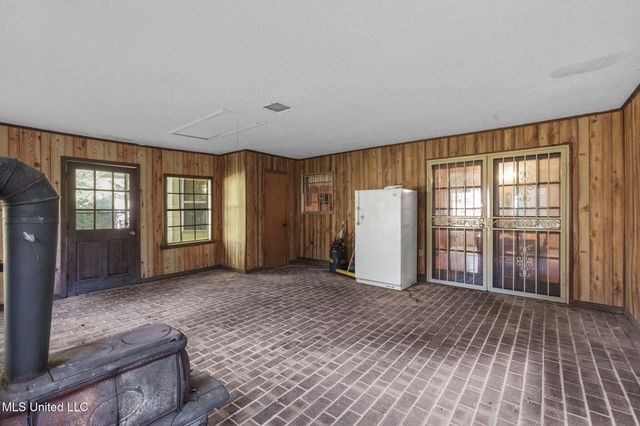 220 Beechcrest Drive, Jackson, MS 39211
