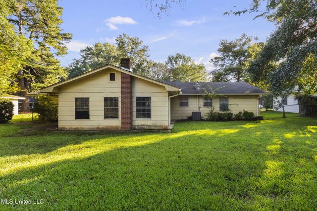 220 Beechcrest Drive, Jackson, MS 39211
