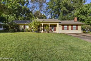 220 Beechcrest Drive, Jackson, MS 39211