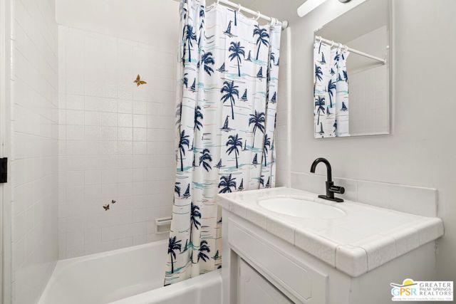 7913 Joshua Lane, Yucca Valley, CA 92284