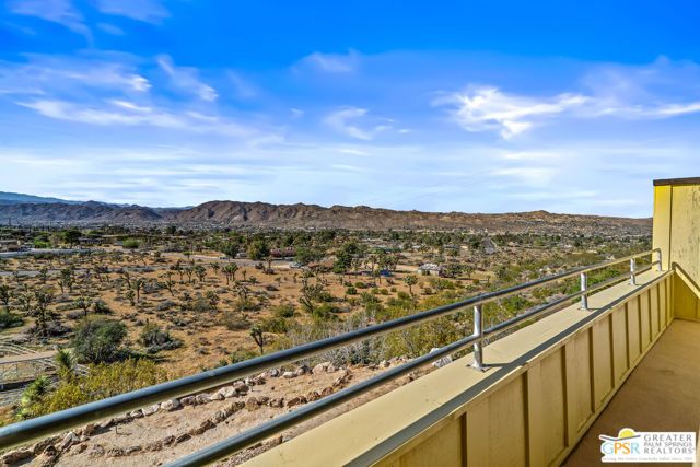 7913 Joshua Lane, Yucca Valley, CA 92284